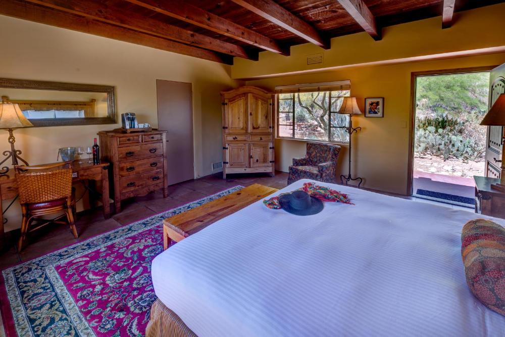 Hacienda 1 King interior